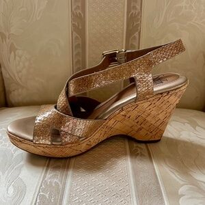 Sofft Wedge Platform Sandals